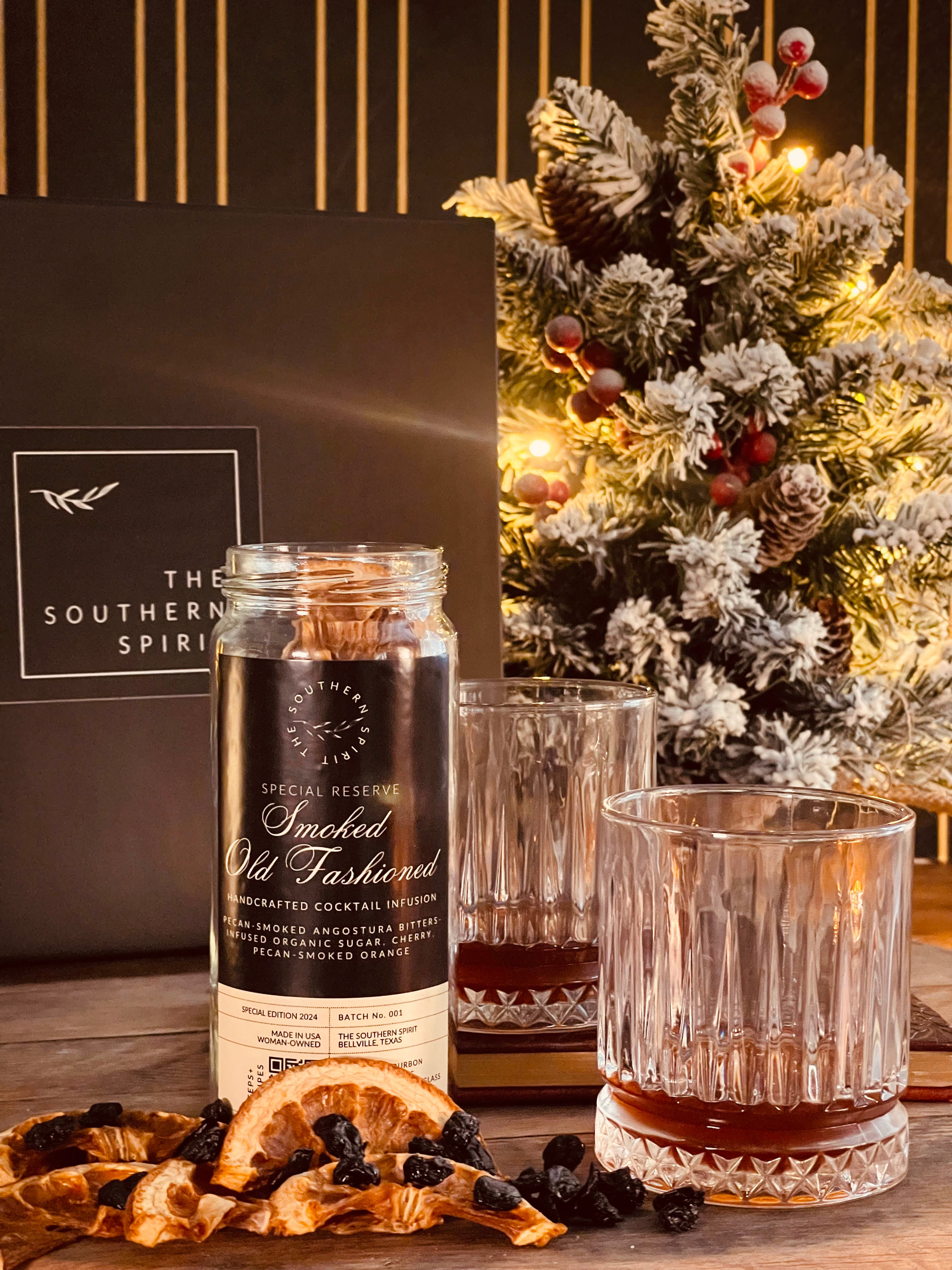 Pecan-Smoked Old Fashioned Gift Set + Whiskey Glasses | Premium