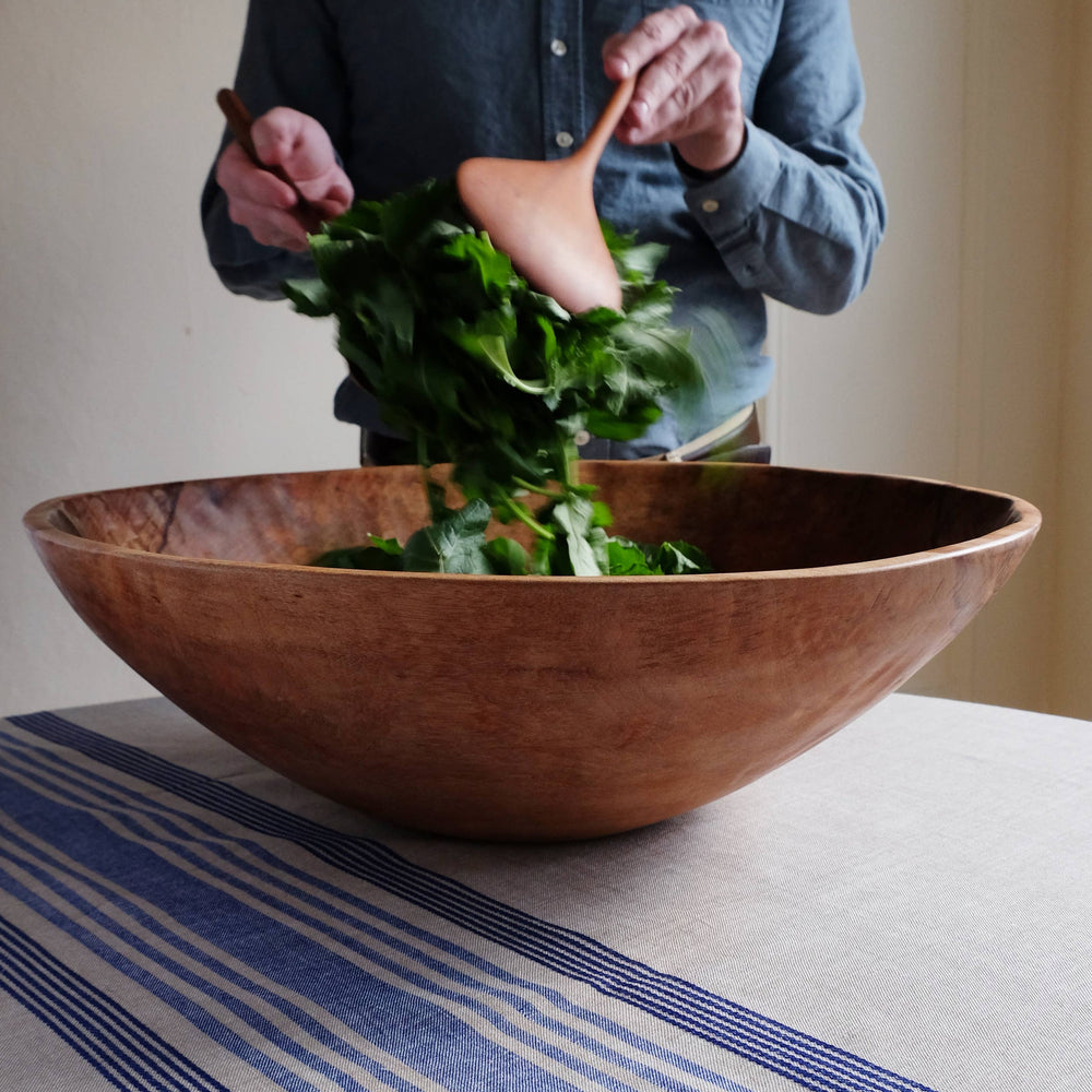 
            
                Load image into Gallery viewer, 20&amp;quot; Hand-carved Wooden Bowl, Big Salad Bowl, Big Wooden Serving Bowl
            
        